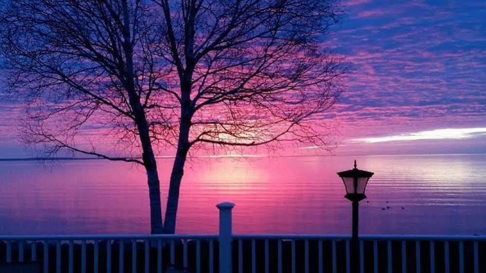 Baymont By Wyndham St. Ignace Lakefront Extérieur photo